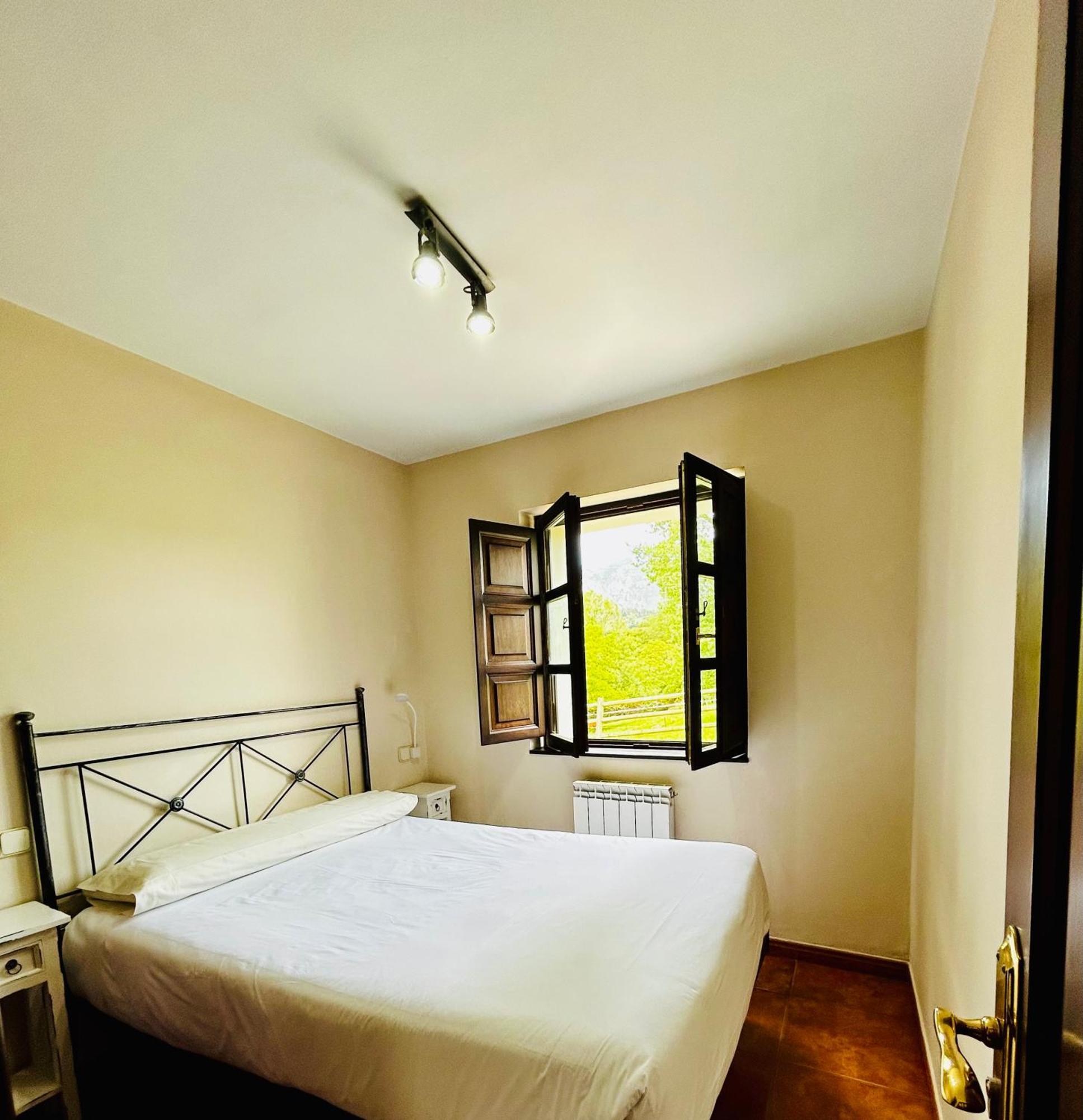 Casa La Maestra Διαμέρισμα Arriondas Εξωτερικό φωτογραφία